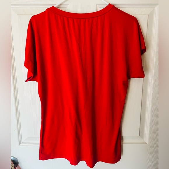 STUNNING RED TOP - Picture 2 of 4